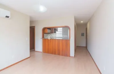 Apartamento com 2 quartos para alugar na rua ângelo crivellaro, 449, jardim do salso, porto alegre, 71 m2 por r$ 2.100
