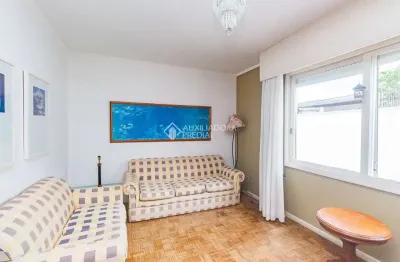 Apartamento com 2 quartos para alugar na rua jaime telles, 133, petrópolis, porto alegre, 75 m2 por r$ 2.700