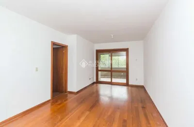 Apartamento com 3 quartos para alugar na avenida nilópolis, 473, petrópolis, porto alegre, 120 m2 por r$ 2.300