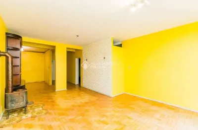 Apartamento com 3 quartos para alugar na rua mariante, 54, rio branco, porto alegre, 145 m2 por r$ 5.500