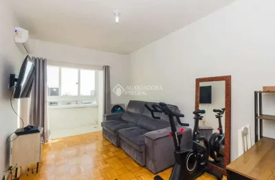 Apartamento com 1 quarto para alugar na avenida borges de medeiros, 652, centro histórico, porto alegre, 47 m2 por r$ 1.880