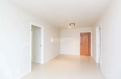 Apartamento com 2 quartos para alugar na Avenida Coronel Lucas de Oliveira, 1960, Petrópolis, Porto Alegre, 76 m2 por R$ 3.000