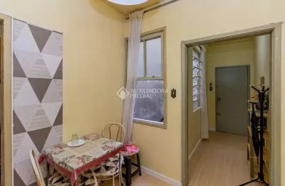 Apartamento com 1 quarto para alugar na rua riachuelo, 251, centro histórico, porto alegre, 35 m2 por r$ 1.300