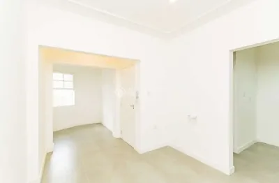 Apartamento com 2 quartos para alugar na rua duque de caxias, 1525, centro histórico, porto alegre, 65 m2 por r$ 1.700