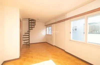 Cobertura com 3 quartos para alugar na rua veador porto, 530, santana, porto alegre, 150 m2 por r$ 3.350