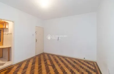 Apartamento com 2 quartos para alugar na rua duque de caxias, 1525, centro histórico, porto alegre, 60 m2 por r$ 1.700