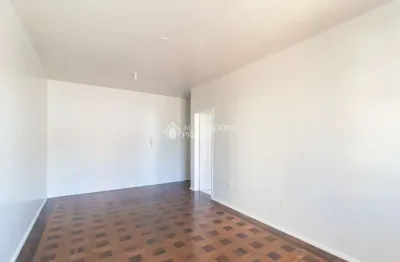 Apartamento com 3 quartos para alugar na rua francisco ferrer, 355, rio branco, porto alegre, 90 m2 por r$ 2.100
