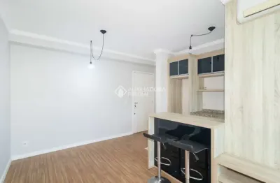 Apartamento com 2 quartos para alugar na rua marechal mesquita, 581, teresópolis, porto alegre, 51 m2 por r$ 2.100