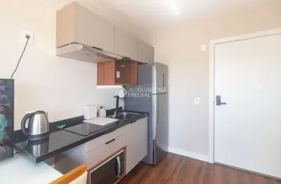 Loft com 1 quarto para alugar na avenida joão pessoa, 735, centro histórico, porto alegre, 28 m2 por r$ 3.100