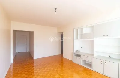 Apartamento com 3 quartos para alugar na rua pinto bandeira, 498, centro histórico, porto alegre, 117 m2 por r$ 2.500