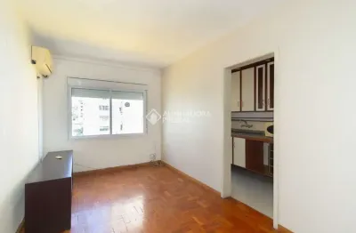 Apartamento com 2 quartos para alugar na rua barão do amazonas, 930, petrópolis, porto alegre, 61 m2 por r$ 1.650