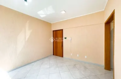 Kitnet / stúdio para alugar na rua general câmara, 413, centro histórico, porto alegre, 26 m2 por r$ 1.200