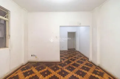 Apartamento com 2 quartos para alugar na rua marechal floriano peixoto, 370, centro histórico, porto alegre, 112 m2 por r$ 1.685