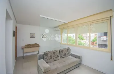 Apartamento com 1 quarto para alugar na rua duque de caxias, 295, centro histórico, porto alegre, 27 m2 por r$ 1.200