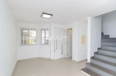 Casa em condomínio fechado com 3 quartos para alugar na rua pau brasil, 409, hípica, porto alegre, 135 m2 por r$ 4.700