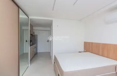 Loft com 1 quarto para alugar na avenida dos cubanos, 114, partenon, porto alegre, 29 m2 por r$ 3.200
