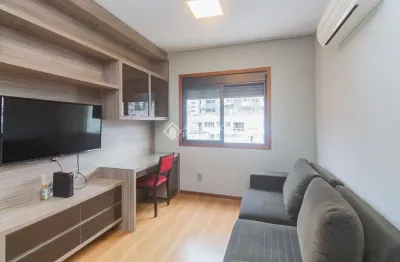 Apartamento com 1 quarto para alugar na rua vicente da fontoura, 2839, bela vista, porto alegre, 36 m2 por r$ 2.800