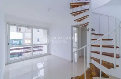 Apartamento com 2 quartos para alugar na rua professor cristiano fischer, 906, jardim do salso, porto alegre, 120 m2 por r$ 2.400