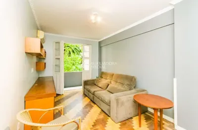 Apartamento com 2 quartos para alugar na praça conde de porto alegre, 15, centro histórico, porto alegre, 80 m2 por r$ 2.800