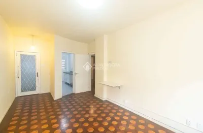Apartamento com 2 quartos para alugar na Rua Duque de Caxias, 1361, Centro Histórico, Porto Alegre, 70 m2 por R$ 2.300