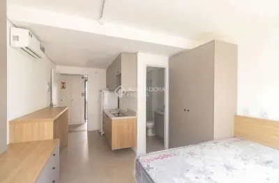 Loft com 1 quarto para alugar na rua irmão josé otão, 81, bom fim, porto alegre, 23 m2 por r$ 3.050