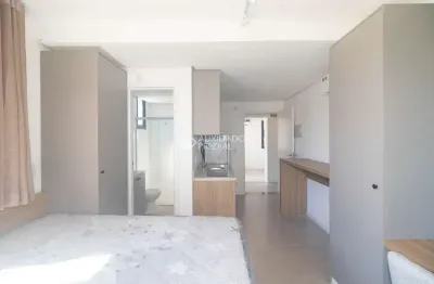 Loft com 1 quarto para alugar na rua irmão josé otão, 81, bom fim, porto alegre, 42 m2 por r$ 4.100