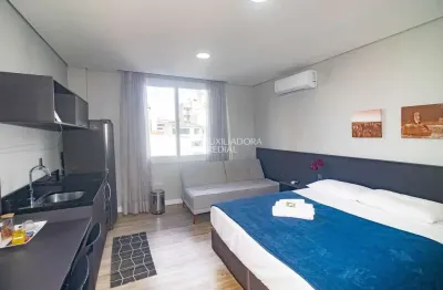 Apartamento com 1 quarto para alugar na rua senhor dos passos, 154, centro histórico, porto alegre, 29 m2 por r$ 2.200