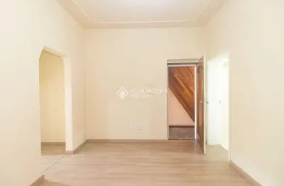Apartamento com 2 quartos para alugar na travessa ferreira de abreu, 129, santana, porto alegre, 46 m2 por r$ 2.000