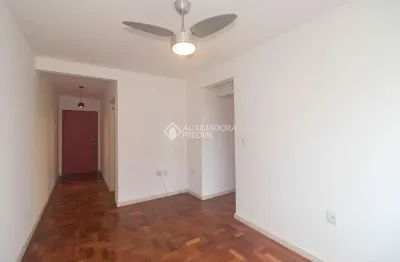 Apartamento com 1 quarto para alugar na rua duque de caxias, 287, centro histórico, porto alegre, 47 m2 por r$ 1.600