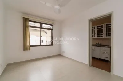 Apartamento com 1 quarto para alugar na rua general portinho, 543, centro histórico, porto alegre, 39 m2 por r$ 1.490