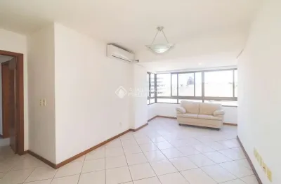 Apartamento com 3 quartos para alugar na rua são luís, 470, santana, porto alegre, 93 m2 por r$ 3.150