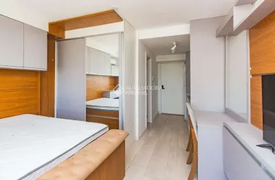 Apartamento com 1 quarto para alugar na avenida dos cubanos, 114, partenon, porto alegre, 27 m2 por r$ 2.700