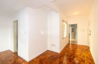 Apartamento com 1 quarto para alugar na rua felipe camarão, 686, rio branco, porto alegre, 35 m2 por r$ 2.000