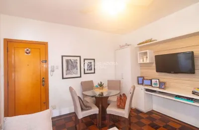Apartamento com 2 quartos para alugar na Rua São Vicente, 402, Rio Branco, Porto Alegre, 56 m2 por R$ 2.000