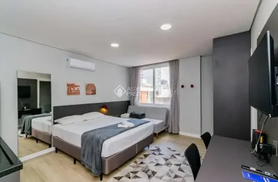 Loft com 1 quarto para alugar na Rua Senhor dos Passos, 154, Centro Histórico, Porto Alegre, 24 m2 por R$ 2.500