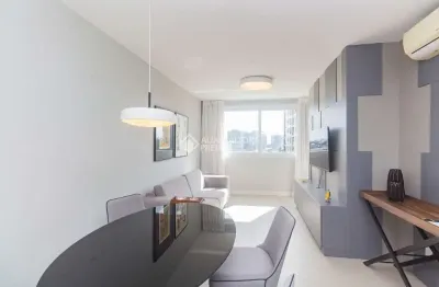 Apartamento com 1 quarto para alugar na Alameda Emílio de Menezes, 111, Três Figueiras, Porto Alegre, 53 m2 por R$ 4.500