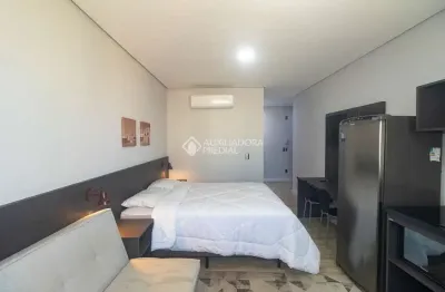 Apartamento com 1 quarto para alugar na Rua Senhor dos Passos, 154, Centro Histórico, Porto Alegre, 35 m2 por R$ 1.500