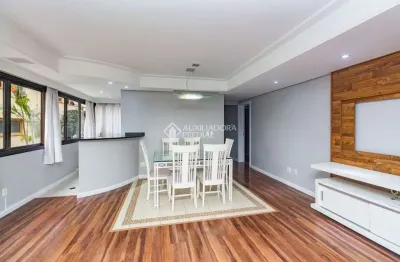 Apartamento com 3 quartos para alugar na Avenida Encantado, 103, Petrópolis, Porto Alegre, 113 m2 por R$ 5.500