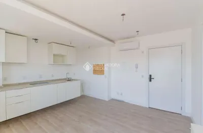 Apartamento com 1 quarto para alugar na Rua São Mateus, 611, Jardim do Salso, Porto Alegre, 38 m2 por R$ 2.900
