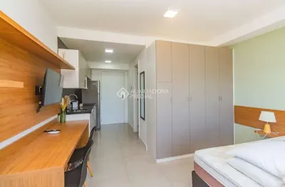 Kitnet / Stúdio para alugar na Avenida dos Cubanos, 114, Partenon, Porto Alegre, 40 m2 por R$ 2.500