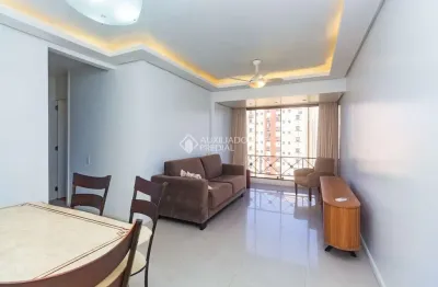 Apartamento com 2 quartos para alugar na Rua Estácio de Sá, 905, Chácara das Pedras, Porto Alegre, 50 m2 por R$ 3.250