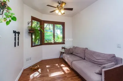 Apartamento com 3 quartos para alugar na Avenida Taquara, 639, Petrópolis, Porto Alegre, 70 m2 por R$ 3.500