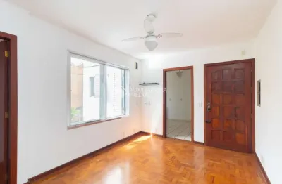 Apartamento com 2 quartos para alugar na rua eurico lara, 240, medianeira, porto alegre, 70 m2 por r$ 2.000