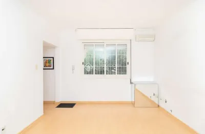 Apartamento com 3 quartos para alugar na rua itaboraí, 77, jardim botânico, porto alegre, 81 m2 por r$ 2.500