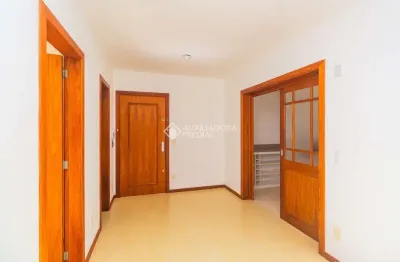 Apartamento com 1 quarto para alugar na avenida lavras, 598, petrópolis, porto alegre, 60 m2 por r$ 2.000