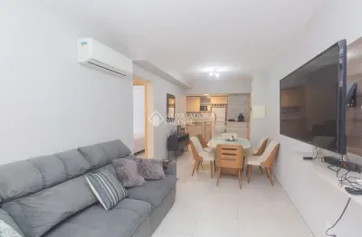Apartamento com 2 quartos para alugar na avenida coronel lucas de oliveira, 2704, petrópolis, porto alegre, 75 m2 por r$ 3.900