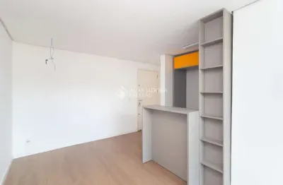 Apartamento com 2 quartos para alugar na rua marechal mesquita, 581, teresópolis, porto alegre, 52 m2 por r$ 2.100