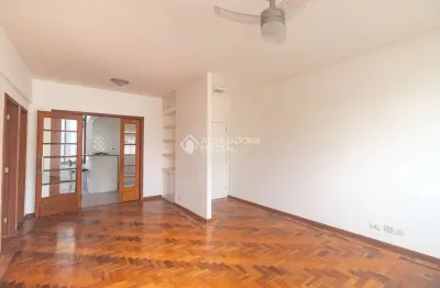 Apartamento com 3 quartos para alugar na rua felipe camarão, 147, rio branco, porto alegre, 102 m2 por r$ 3.500