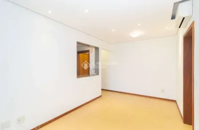 Apartamento com 2 quartos para alugar na rua josé gomes, 123, tristeza, porto alegre, 67 m2 por r$ 2.950