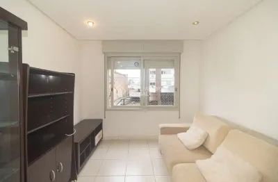 Apartamento com 2 quartos para alugar na rua josé do patrocínio, 936, cidade baixa, porto alegre, 65 m2 por r$ 1.900